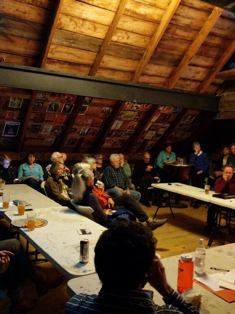 vtdems's tweet photo. The house is packed at tonight's Orleans County Democratic meeting! #vtpoli #votevdp https://t.co/XEhdqwL94P