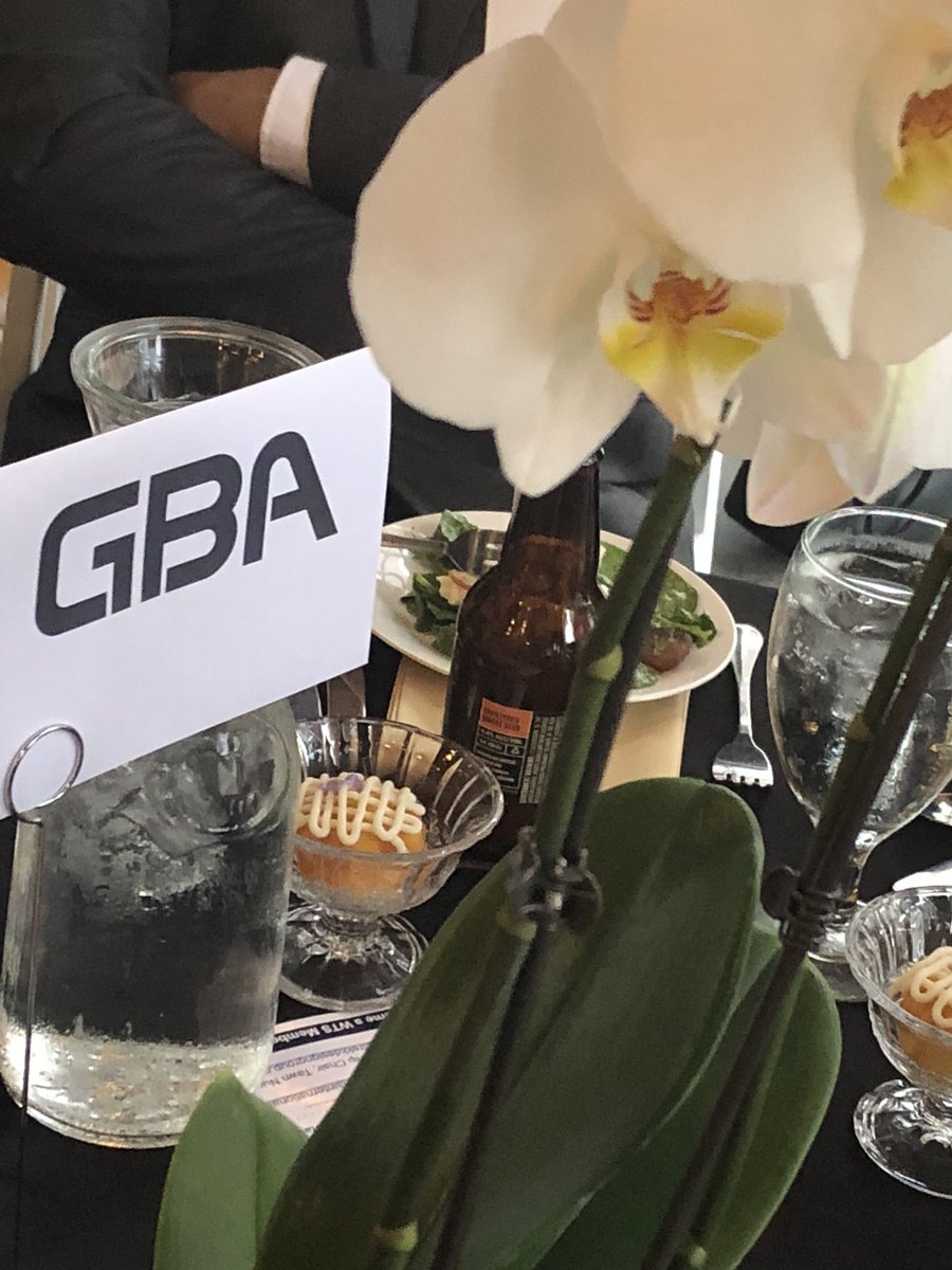 GBATeam's tweet photo. Itโs been a busy day for the #GBATeam - tonight we are at the @WTS_KansasCity Scholarship and Awards Dinner. #WomenWhoLead #WiSTEM #WeImagineWeDesignWeBuild #KC #Transportation #Traffic #Innovation https://t.co/D5gtES8yI6