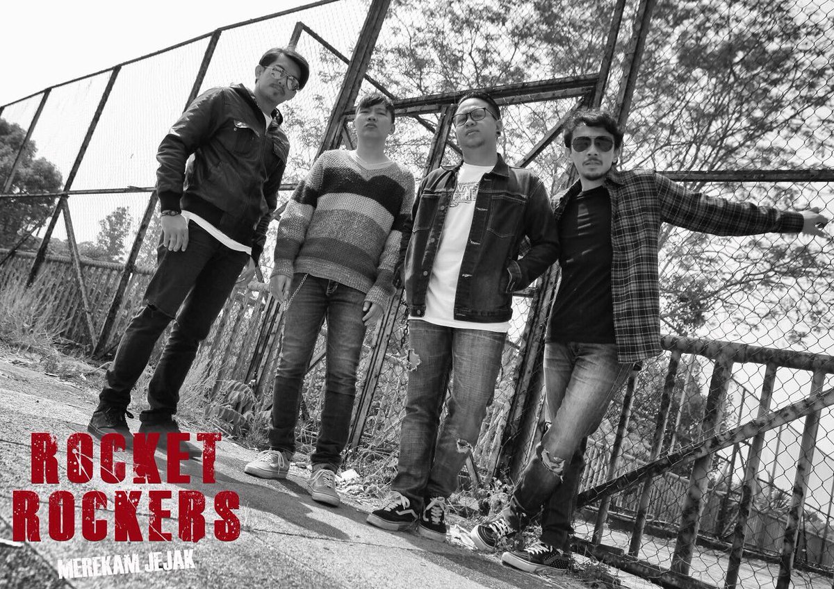 rocket_rockers's tweet photo. Fantastic Four! ππ₯
.
#thRRowback #throwbackthursday #merekamjejak #rocketrockers https://t.co/qliGLpDrzv