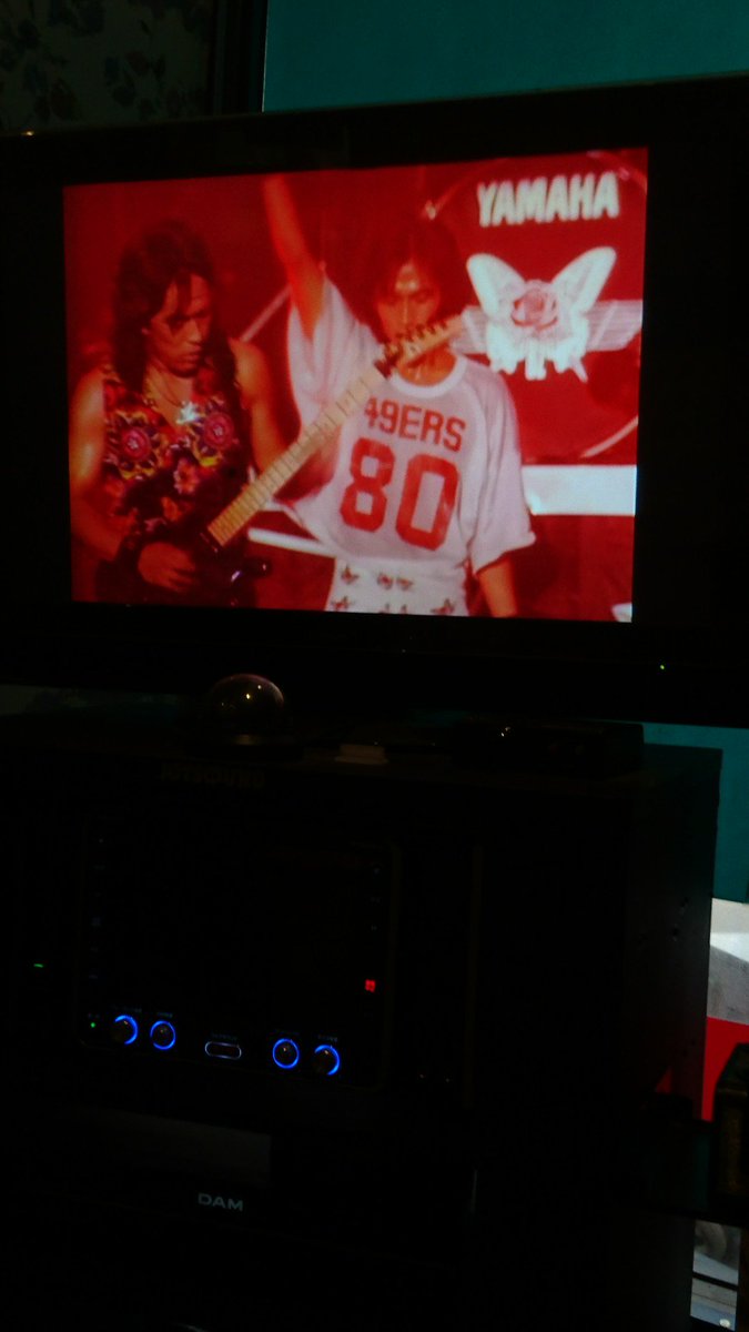 通信カラオケdam独占 B Z全シングルがカラオケ映像に登場 Bクラtl Togetter