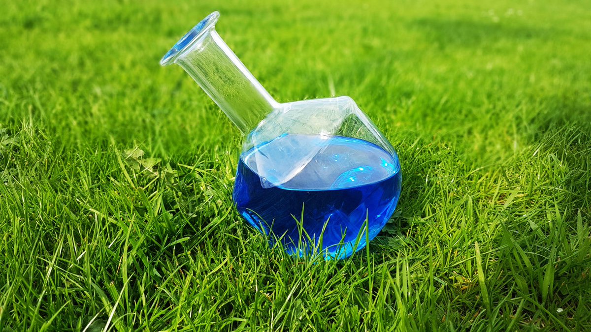 Opmars blauwe diesel, maar wat is het eigenlijk? Gaat blauwe diesel de normale diesel vervangen? autorai.nl/blauwe-diesel-… <a href="/FutureFuelsNL/">Future Fuels</a>