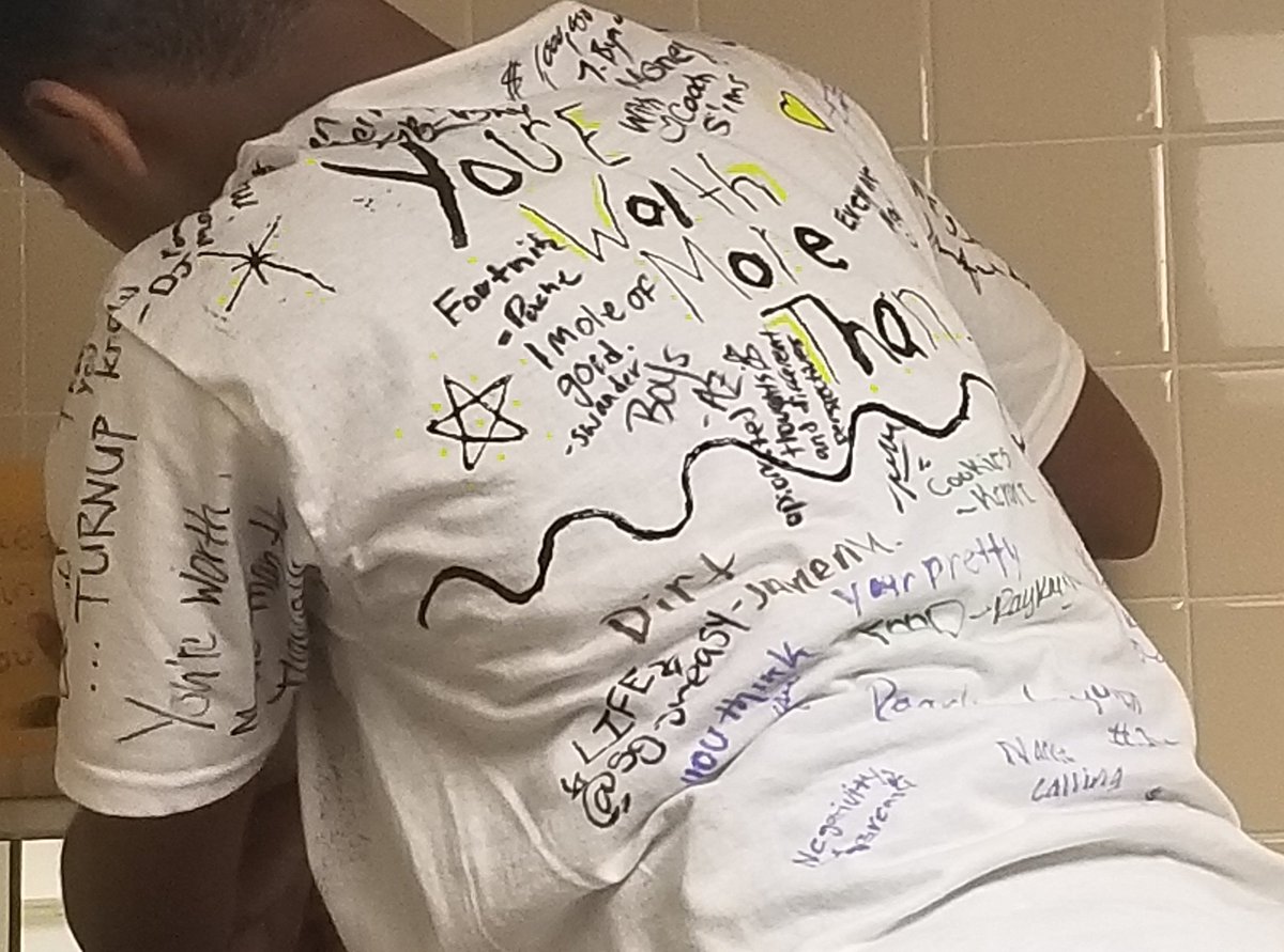EvermanStuco's tweet photo. You're worth more than... #selfpride #building #imworthmore #youreworthmore #BeYOUtiful #SuicideAwareness #SuicidePrevention #EvermanISD https://t.co/2r1cbLmUPW