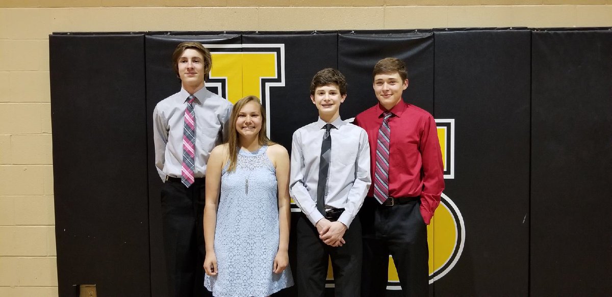 GreenParkLS's tweet photo. Because when Vikings graduate and continue to succeed, we celebrate. Tonight we congratulate the newest members of National Honor Society at @LHSSSTL Joseph, Kelsey, Sean, and Callum. #waytomakeusproud #gplife https://t.co/at0IRH4xjt