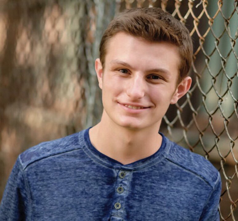 Congrats to the FIRST EVER WINNER OF THE $1000 LP RENAISSANCE LEADERSHIP SCHOLARSHIP @matt_klein17! As a Renaissance member for 4 years (club president for the past 2), Matt has used the 5 R’s of <a href="/J_Renaissance/">Jostens Renaissance</a> to improve the climate &amp; culture of LP.