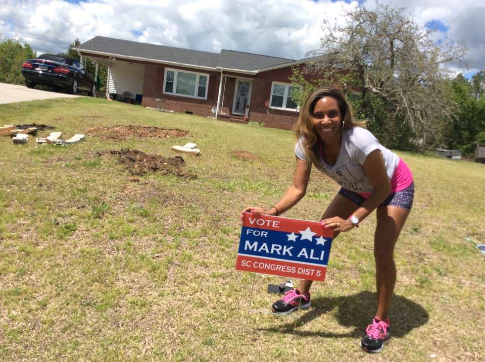 CongressAli's tweet photo. My wife @msjenali out planting yard signs on this gorgeous day! Thank you to Jackie for your support!! She's sweet and golden inside and out!!
#Chester #Myroots
#MarkAliForCongress
#WorkingPeopleCampaign https://t.co/azfYfPazo7