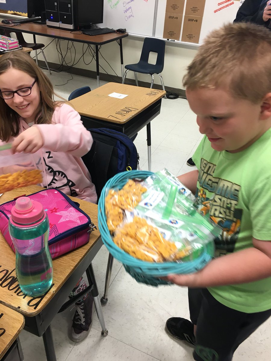 crayolasandcows's tweet photo. This little angel put a huge smile on my 4th grader’s faces today! Our special friend came to visit so he could deliver some treats to wish us luck on our testing. ☺️ #PKVProud #KidsDeserveIt #TestingBuddies https://t.co/en9Zs6kJaN