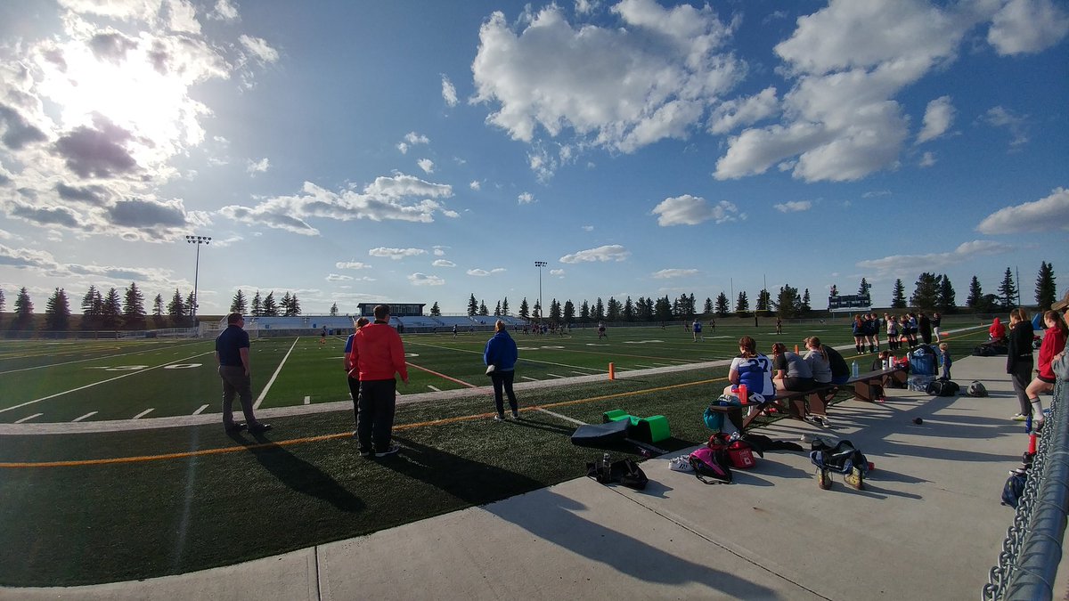 jnicolledu's tweet photo. Spring is in the air... Go Vikings!  #sd76 https://t.co/jPUs3dtZlB