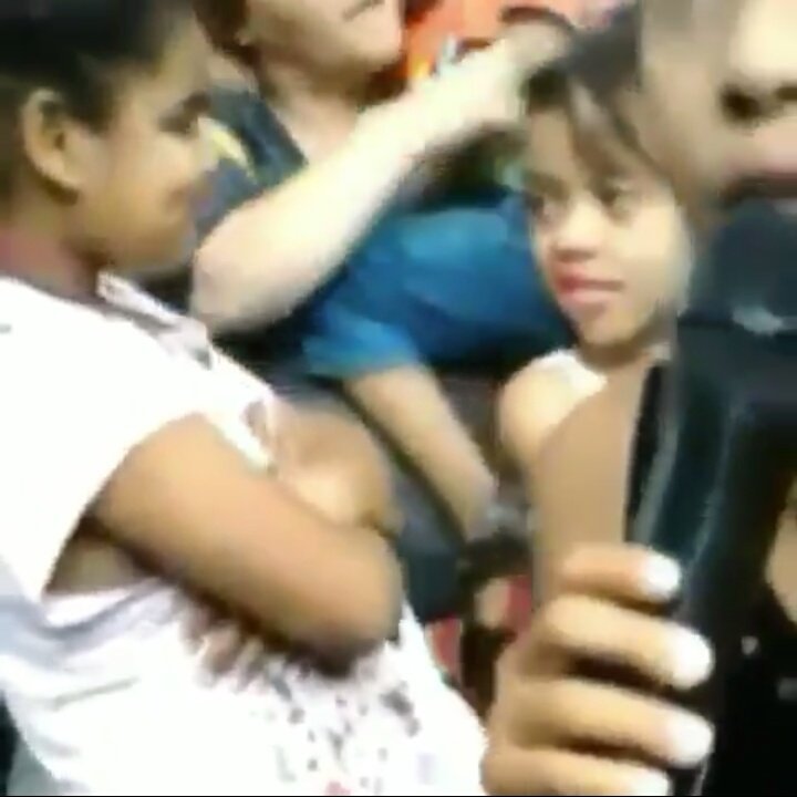 aquela troca de olhares q so vc e sua amiga entende e n precisa falar nada