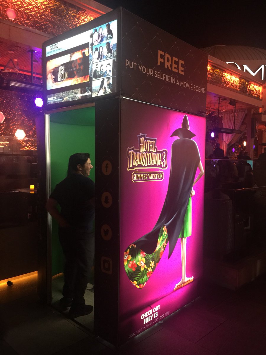 Sony party <a href="/CinemaCon/">CinemaCon</a> at <a href="/OmniaLasVegas/">OMNIA Las Vegas</a> promoting #HotelT3 and #Venom #CinemaCon <a href="/selfiewme/">SelfieW.me</a>