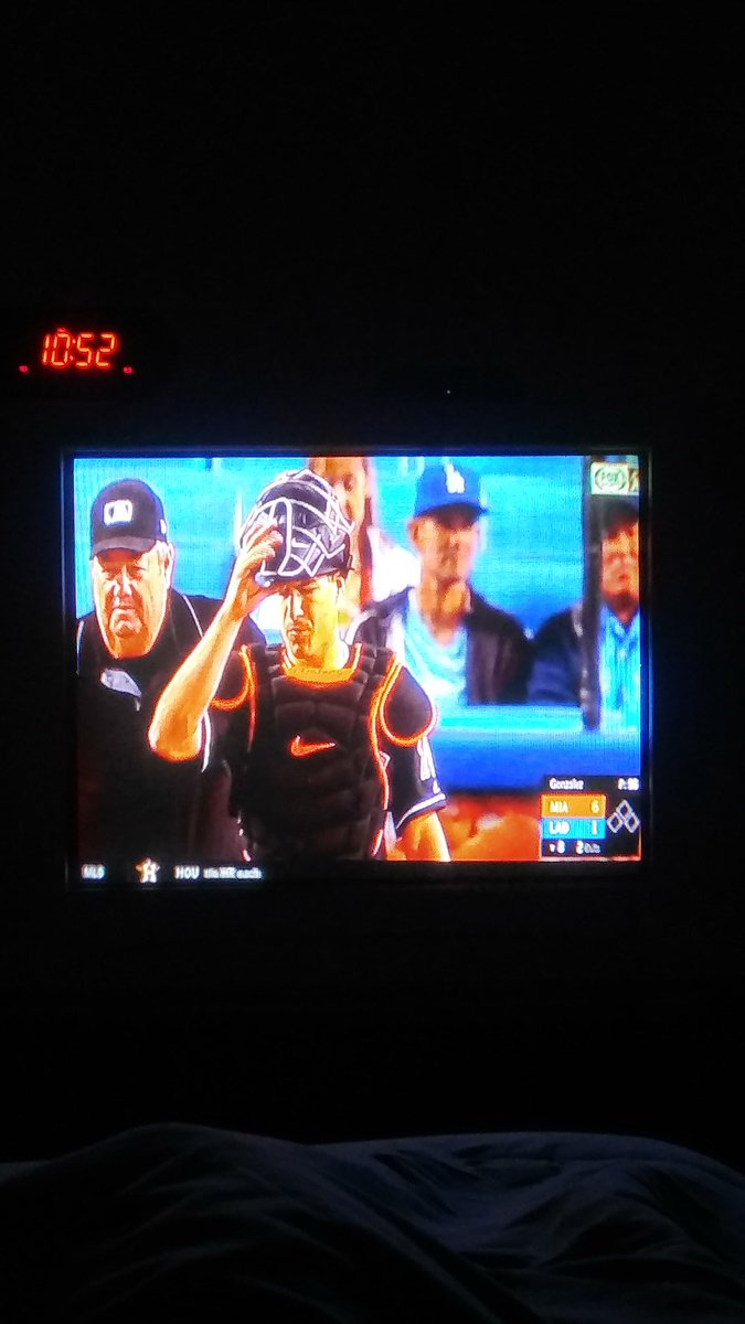 mojicapr's tweet photo. My late night with the Fish! @Marlins #havetogetupat5am #JuntosMiami βΎπ΄ https://t.co/9mw9QoxSut