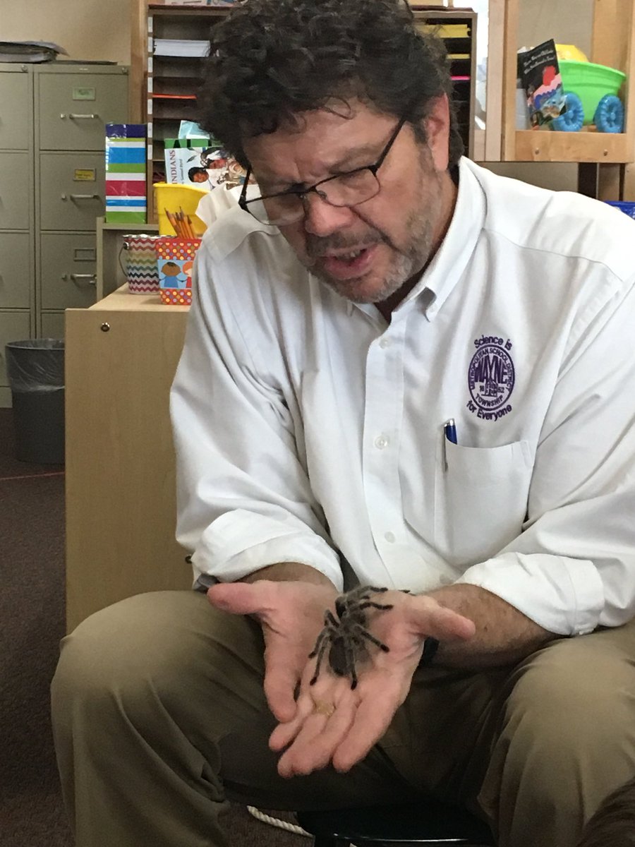 So much fun with <a href="/IXScience/">Rick Crosslin</a> today! 🐍🐢🕷 #wearewayne