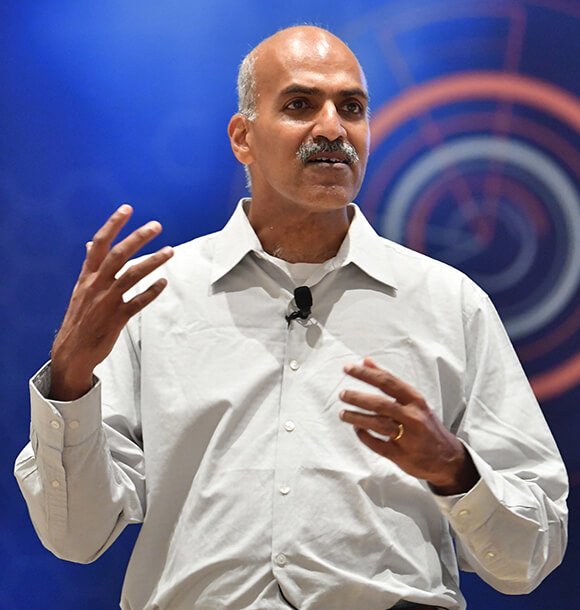 karthikeyan_gu's tweet photo. Great @ChannelHappyHour podcast with @ArubaNetworks CTO Partha Narasimhan discussing how Aruba builds products with both the end customer and the partner in mind: https://t.co/AbQICTY66j https://t.co/DAYIIu4jEC