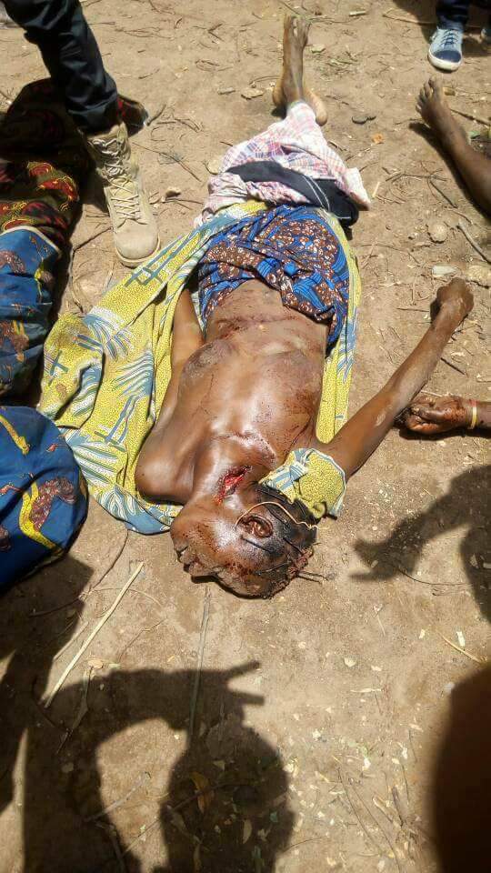 benuemayor01's tweet photo. #BenueKillings
 On the 25/4/2018 there was a heavy attack in Ali Agudu village,  Mbawa council ward, GUMA LGA, Benue State and over 20 persons killed by #FulaniHerdsmen 
@AishaYesufu @renoomokri @SolomonAmande @YakubDogara @zaki_grm @MBuhari @FemAdesina @ao2law https://t.co/Z3E1oVv0md