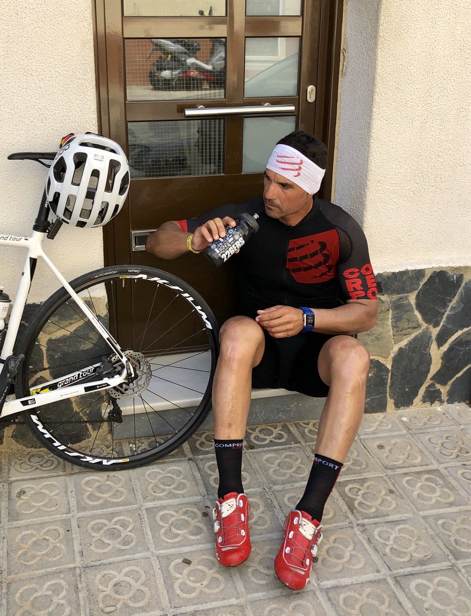 JoanPedrero's tweet photo. Buenos días amig@s!! Días de #ciclyng con mi @MMRBikes preparando la #granfondolloretcostabrava 
Las subidas me cuestan , las bajadas a muerte.. jajaja a #plataco 
#gasalavida 
@226ERS 
@Northwave_Spain 
@PolarSpain 
@compressport_es https://t.co/fStByrjbq5