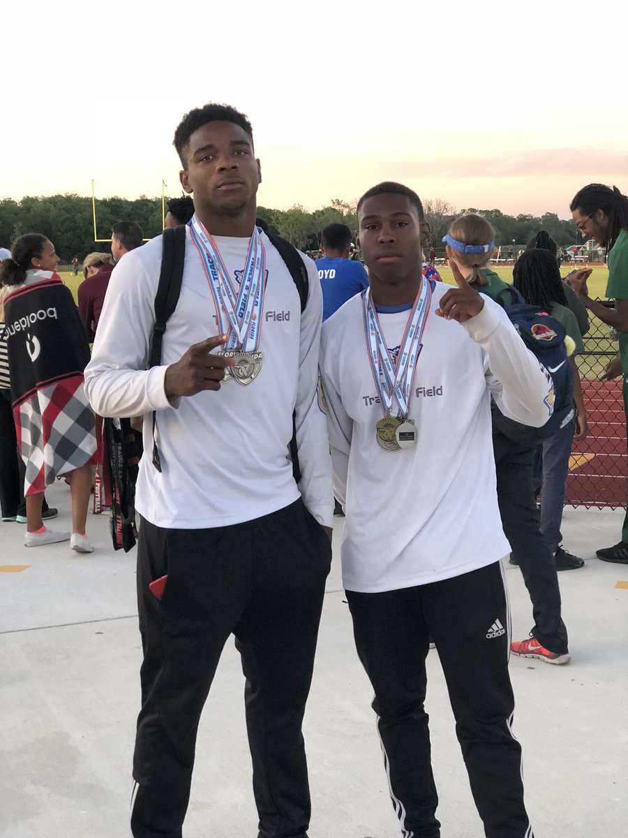 CoachWash_JHS's tweet photo. Congrats to @D_Hollins15 @nikoduff2x @_digit25 (regional champ - 300m hurdles) @Ahmarean05 (regional champ 100m) , Rico , Tyson @_GB813_  , @joevon_turner for qualifying tonight for @FHSAA State Track &amp; Field Championships. 👏🏾👏🏾👏🏾
#JboyFast💨 #BackAgain #ClankClank 🏅🏅🏅 https://t.co/3LBysosY7M
