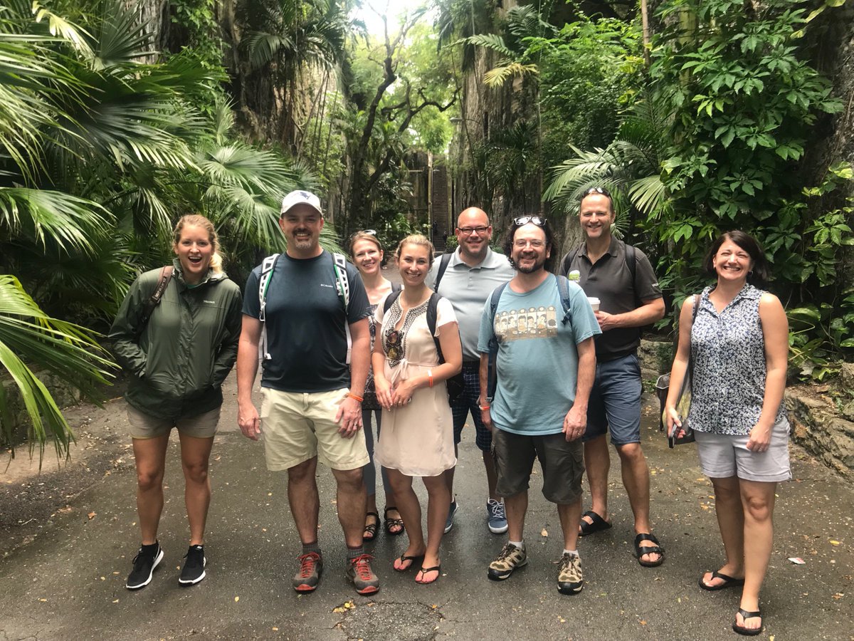Vacatia's tweet photo. @TravelPulse @Nassau_Bahamas A4: Highly recommended... We joined several #familytravel leaders at the last @FamilyTravAssoc #FTASummit to hike up the hill to Nassau #Bahamas' Fort Fincastle! #TPChat https://t.co/jU12qa7pjl