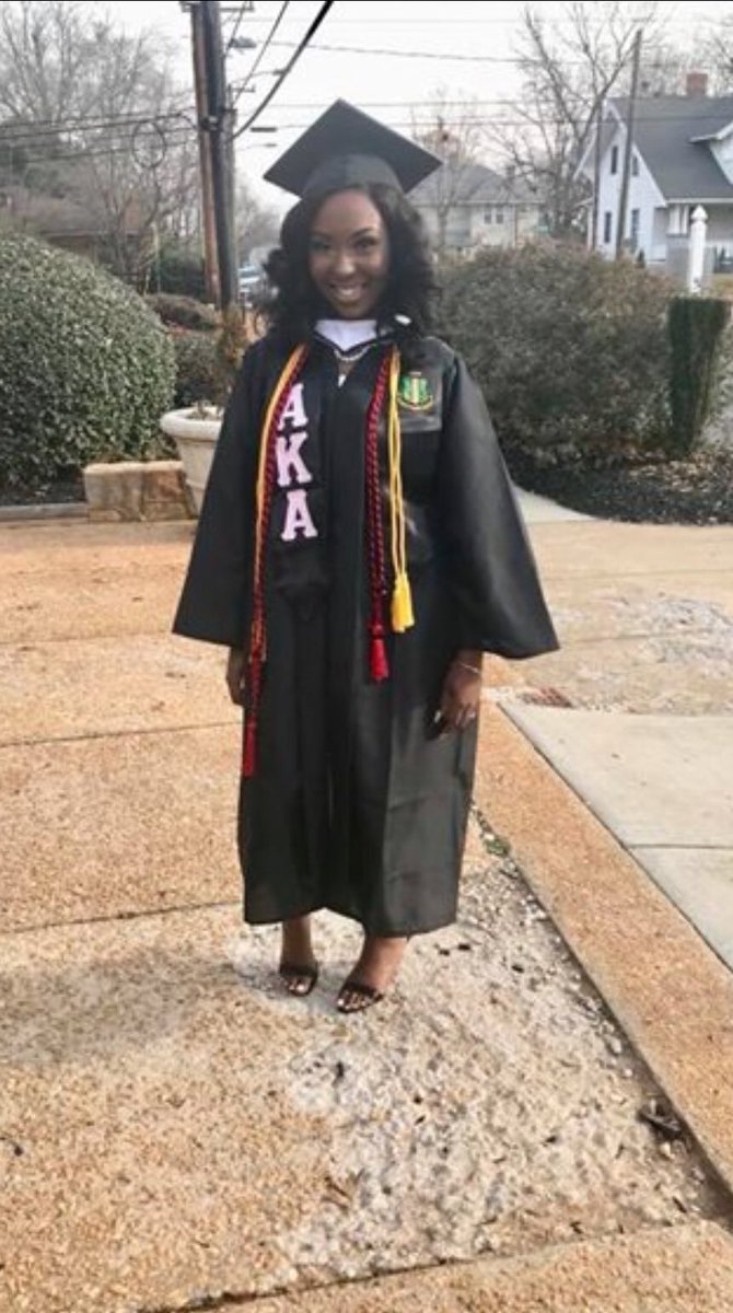 SuchA_Jewel's tweet photo. I Graduated HS w/ a 1.1 GPA; Was homeless my last two years of high school &amp; my counselor told me not even to apply to college..this past December, I not only graduated from college but graduated early &amp; with honors 💁🏽‍♀️💯 Don’t let anyone tell you can’t do something. Ever. https://t.co/nwPSQpDEvN
