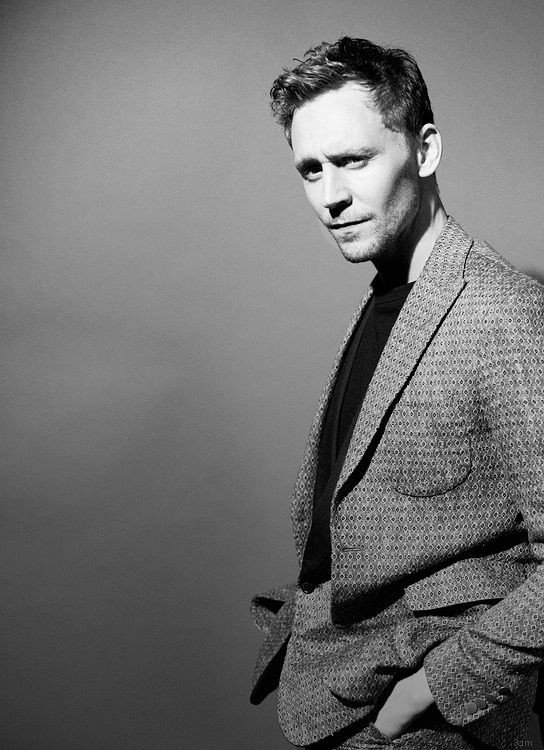 CandiceHurley10's tweet image. #TomHiddleston 
#BlackAndWhiteAppreciationClub