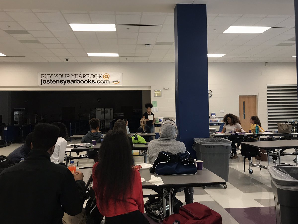 ewnths's tweet photo. Members gathered together to enjoy themselves at our End Of Year Celebration! We wish the best of luck to our candidates running for office for the 2018-2019 school year! https://t.co/BFipsIKDz7
