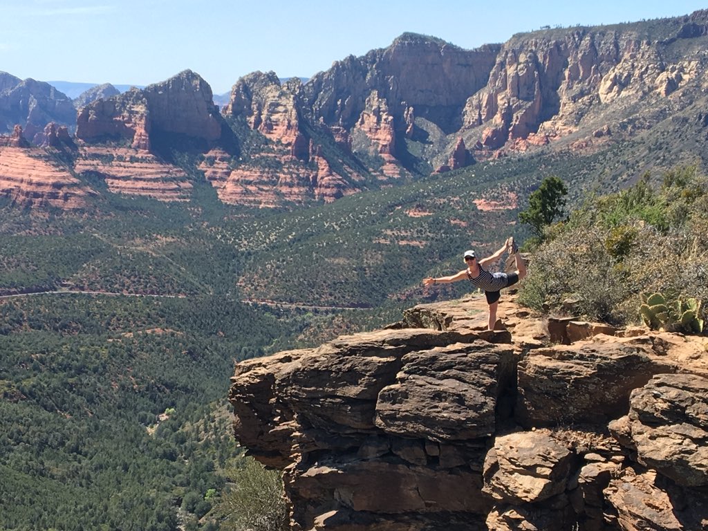 Yoga, skating and pushing limits are three of my biggest passions. I would love the opportunity to do yoga with Meg, a skating Olympian and see if I can keep up. #dreamcometrue <a href="/LutzofGreens/">Lutzofgreens — Meagan Duhamel</a> @mokshayogaK #wellnesswithmeg #mokshayogakildonan please and thank you 😇