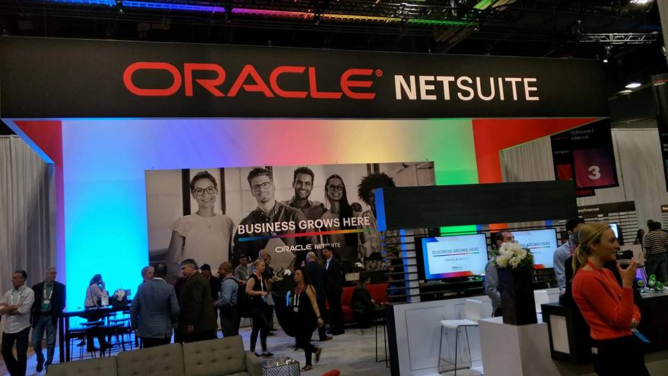 DominguezPR's tweet photo. WE'RE LIVE FROM SUITEWORLD 2018 AT LAS VEGAS, NEVADA! Stay updated on the latest happenings at #SuiteWorld2018. #DominguezOnTheGround #PRatWork https://t.co/TTfHAw1bzV