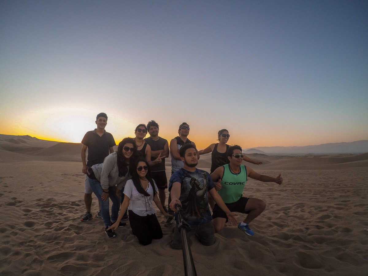 JoseSand16's tweet photo. El recorrido con areneros en pleno sunset 🇵🇪🌎📷
.
.
#people #friends #areneros #sunset #huacachina #oasis #traveltime #explorer #adventure #nature #feriado #sand #dune #Ica #adventuretime #trip #traveling #pictravel #picday #dakar #follow4follow #travelblogger #perú 📷🌎 https://t.co/o1xbVejNeY