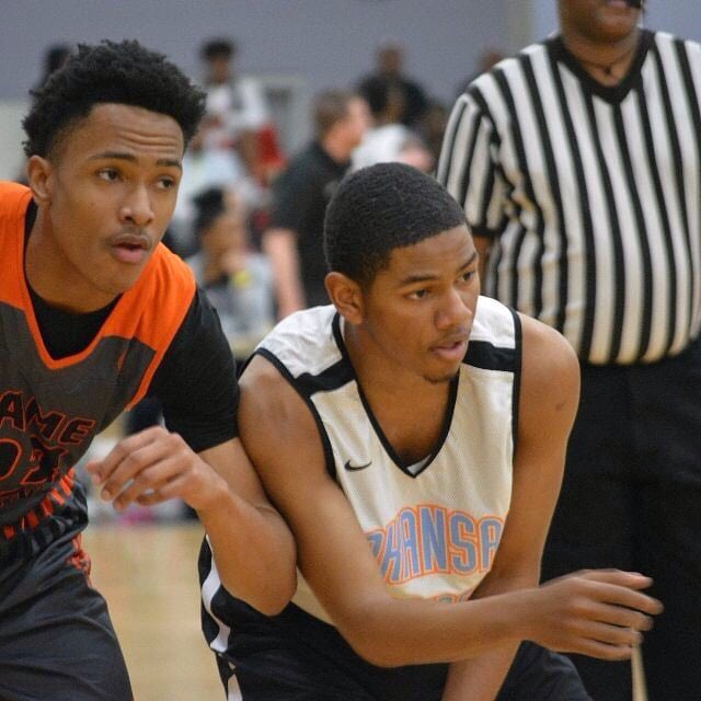 Bryant15_'s tweet photo. πππ©π©π© @ArkThunderbball #ThunderMentality π΄π© https://t.co/wyvI4dsBKs