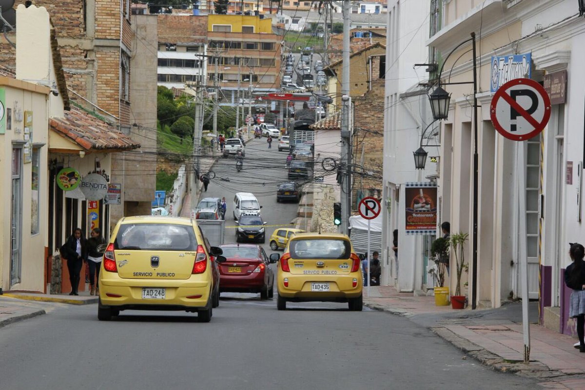 AlcaldiaTunja's tweet photo. #TunjaInforma En cuanto a la movilidad, según informó el secretario de tránsito y transporte: “Por parte de la unión temporal Mi Ruta y del transporte individual de la ciudad se garantizará la movilidad de los tunjanos con total normalidad”. https://t.co/BTkzaaNklX