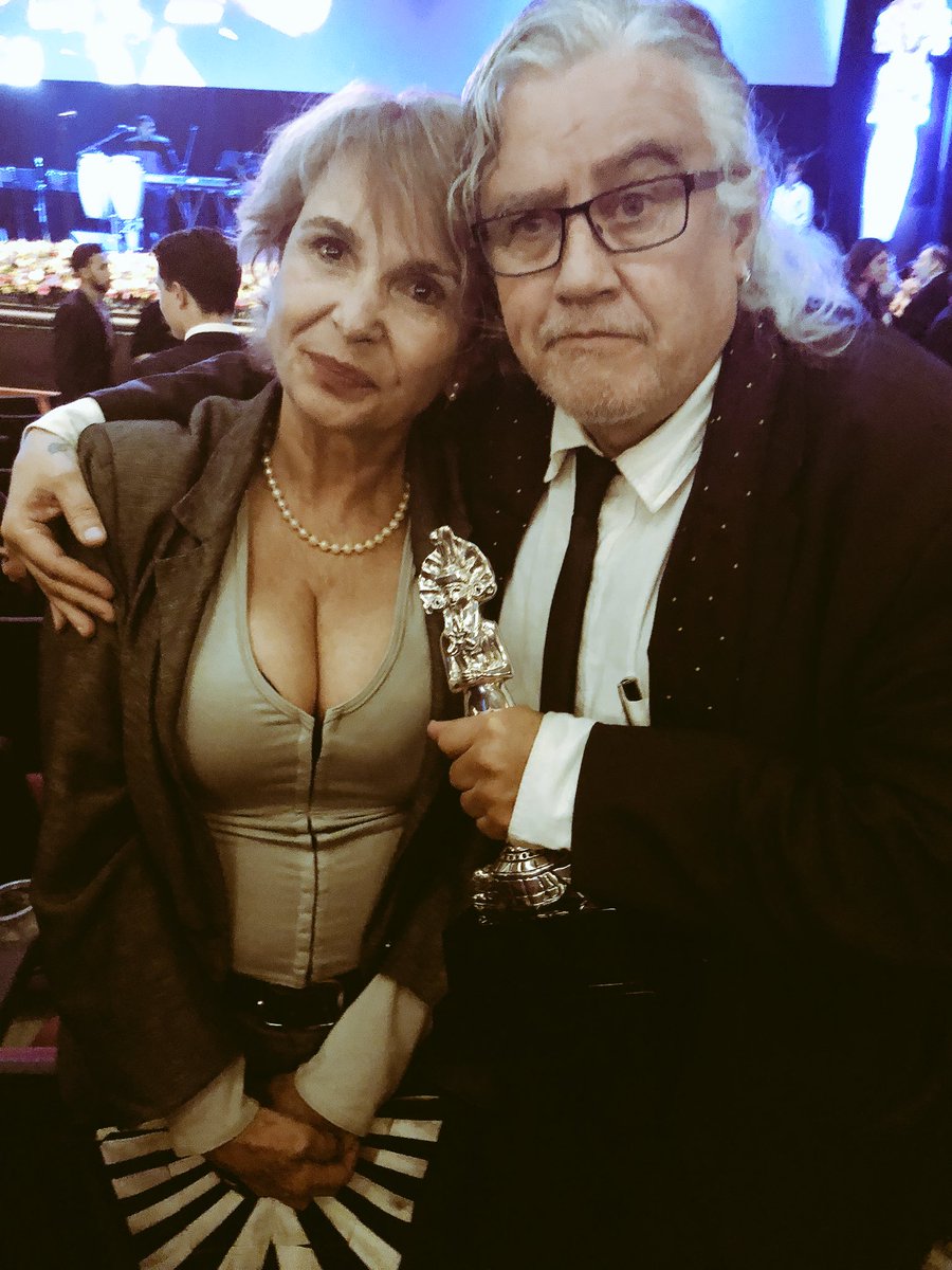 Marise Sistach y Pepe Buil en las #DiosasDePlata2018 en el <a href="/TMetropolitanMx/">Teatro Metropólitan</a>. 
#LosCrímenesDeMarDelNorte