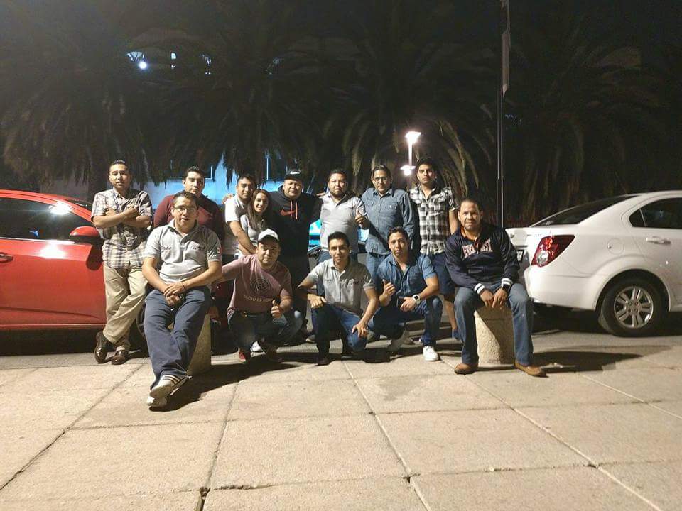 ClubSonicMx's tweet photo. Mas que solo tener el mismo gusto por un auto, es que somos una gran familia #FamiliaSonica #IloveSonic #RodandoJuntos https://t.co/JrwylMeLgt