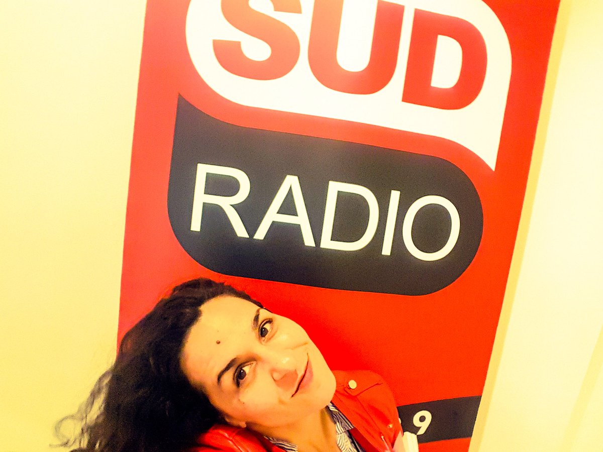 Ce soir retrouvez-moi sur <a href="/SudRadio/">Sud Radio</a> dans <a href="/LoftMusicSR/">Loft Music Sud Radio</a> avec mes musiciens en live <a href="/RockUrLifeNET/">RockUrLife</a> <a href="/rockinloft/">Rock In Loft 🥂</a> #SiJeDisOui #Promo #PalombeNouvelleEve 🎹🎸💿🎤