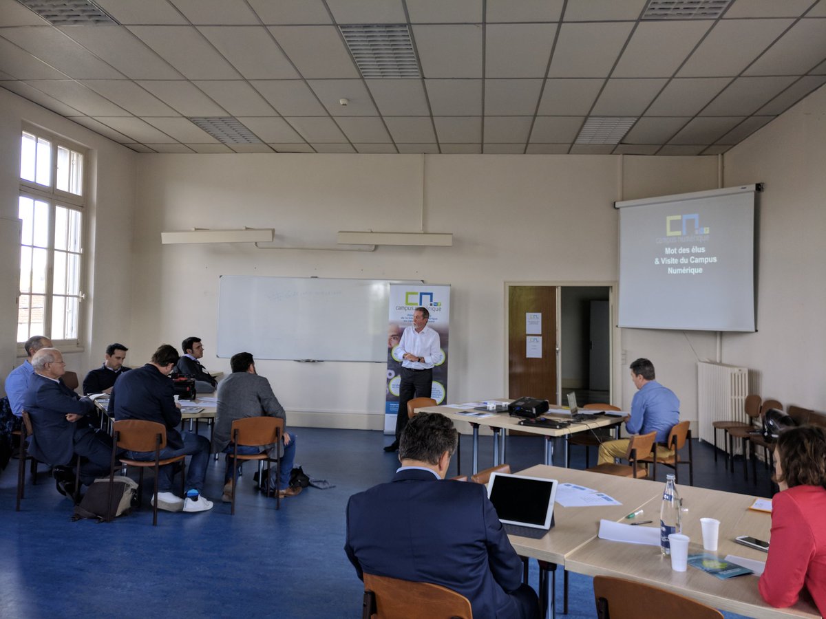 JulienDelRio's tweet photo. Très content d'avoir pu mettre en place avec @gmaison et @Pierre_Benayoun cette journée de rencontre des écosystèmes numérique le long de la Garonne. Une 15aine de personnes motivées à créer des synergies #garonneNumerique cc @DigitalPlaceICT https://t.co/7mCHWcmgCL