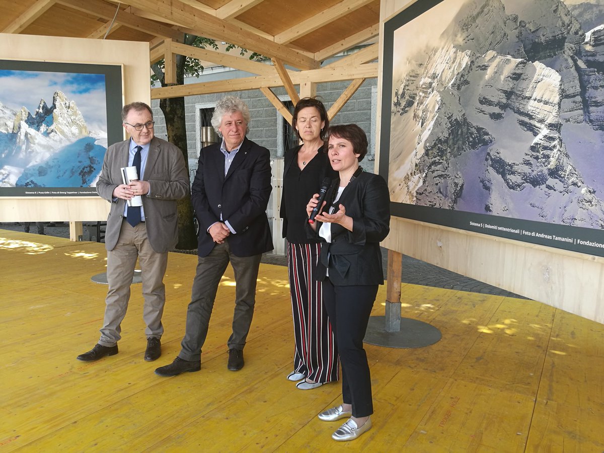 DolomitesUNESCO's tweet photo. #ora a #trento x @trentofestival direttore fondazione @marmorandini "il nostro grazie va ai fotografi sostenitori che sono l'anima di questa mostra, si sono messi in campo in quest'occasione e in molte altre perché credono nel riconoscimento #dolomiti #unesco" https://t.co/cqTR6ZlZTq