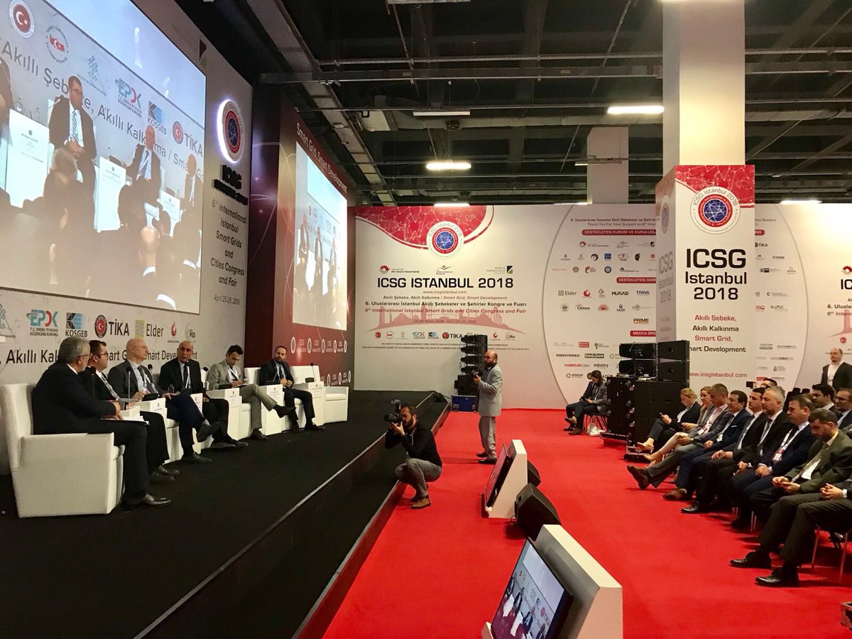 igdaskurumsal's tweet photo. Ana sponsoru olduğumuz #ICSG2018, 2. gününde Genel Müdürümüz @aliihsanslkm’ın moderatörlüğünde gerçekleşen “Bilişim ve Haberleşme Teknolojilerinin Gaz Sektörüne Etkileri” paneli ile devam ediyor. @TCEnerji @GazbirGazmer https://t.co/s5vdz0Qutx