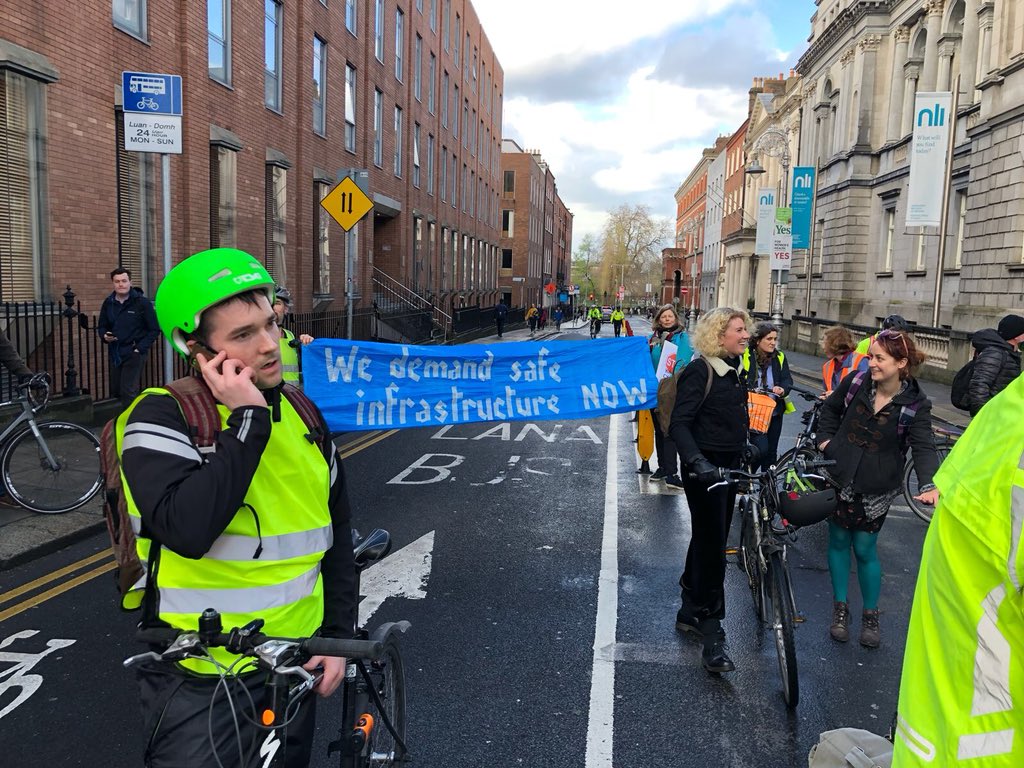 JohnLahart's tweet photo. #stopkillingcyclists at Leinster House yesterday @FM104 @dublincycling @IreCyclingFed @SafeCyclingEire https://t.co/4KhAqVN5IA