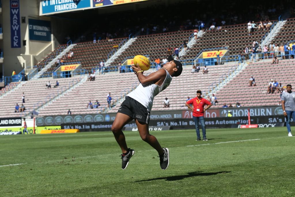 Want to win R1000 cash, tickets to the see the #DHLStormers take on the <a href="/BlueBullsRugby/">Official Blue Bulls</a> as well as pre-match hospitality? Of course you do! 😉

RT to stand a chance to be part of the HT competition madness 😄 
Ts&amp;Cs apply: buff.ly/2H7uv5L