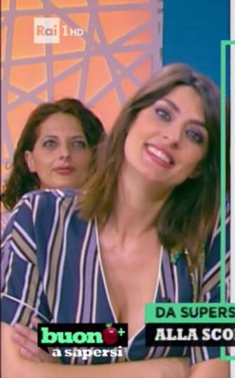 ElisaIsoardiFan's tweet photo. A domani con #buonoasapersi 🙂 https://t.co/nuIKvYX7it