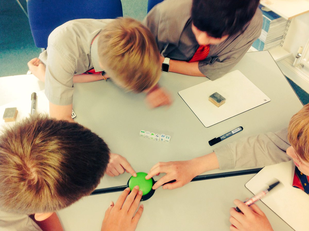 MoulsfordFrench's tweet photo. 8M under a new sort of pressure with buzzers and careful listening by their class mates #TalkingDice https://t.co/7jWnemh54I