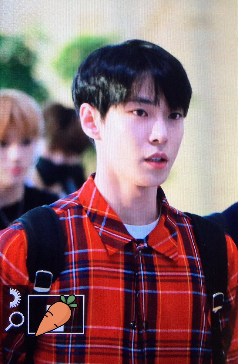 Carrot_DY's tweet photo. #NCT127 #도영 #DOYOUNG 
180426 ICN 출발 https://t.co/Q8xwXWIJUl