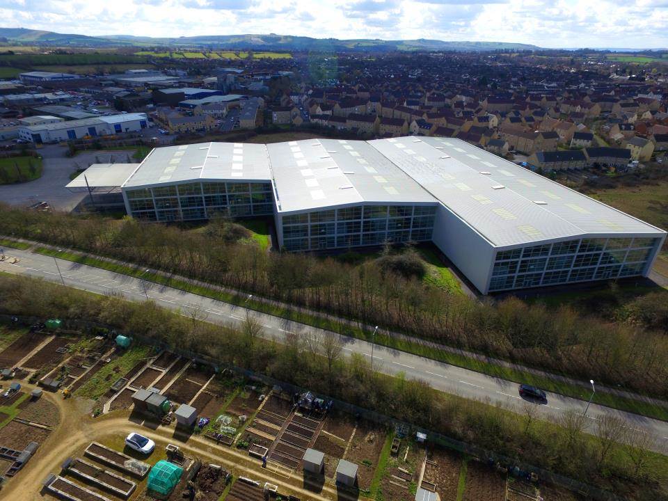 Deceuninck_Rob's tweet photo. With Deceuninck Online, fabricators can see exactly what we have in stock and put their name on it, so it’s on their next delivery. No surprises. No let downs. That’s #ColourEnabled https://t.co/udqYi5TX11