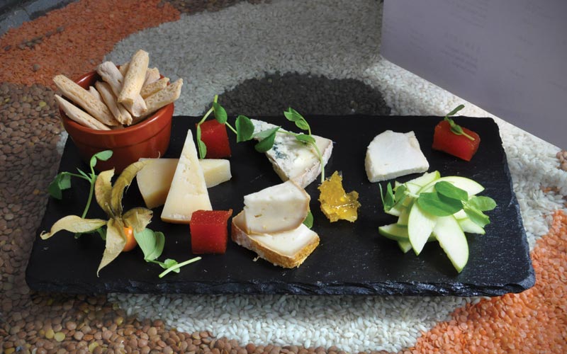 We take a trip to Saw Close and discover a new food venue with a familiar feel <a href="/Ole_TapasUK/">OleTapasUK</a> 👉 bit.ly/2HZrxgv