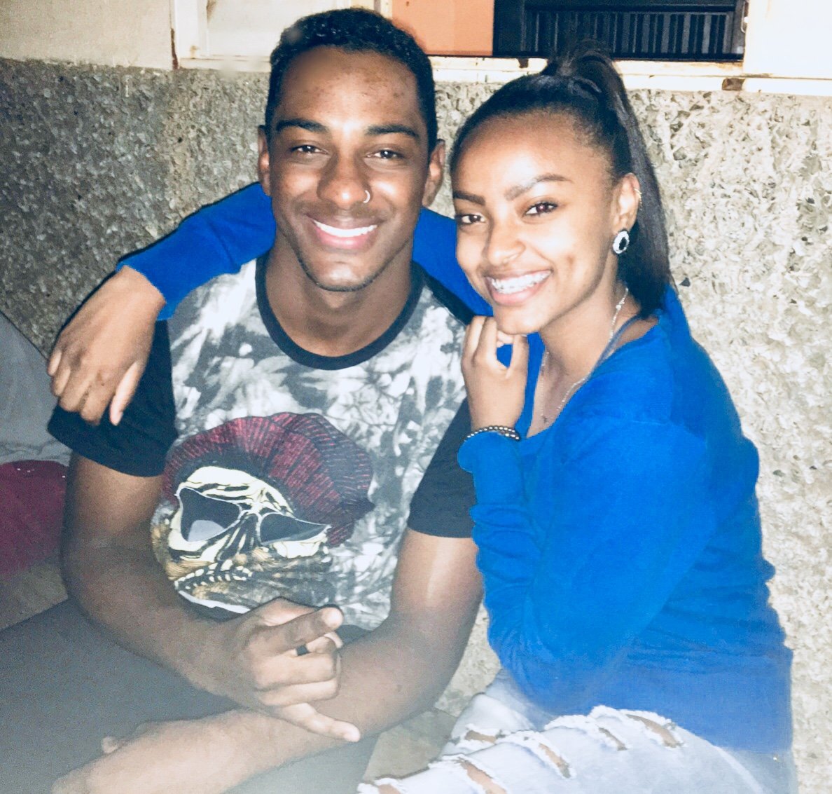 KekeMagrela's tweet photo. Nunca me abandonou, amizade entre homem e mulher existe sim ! 👏🤙❤️ #Aleex https://t.co/JHXOYqffP7