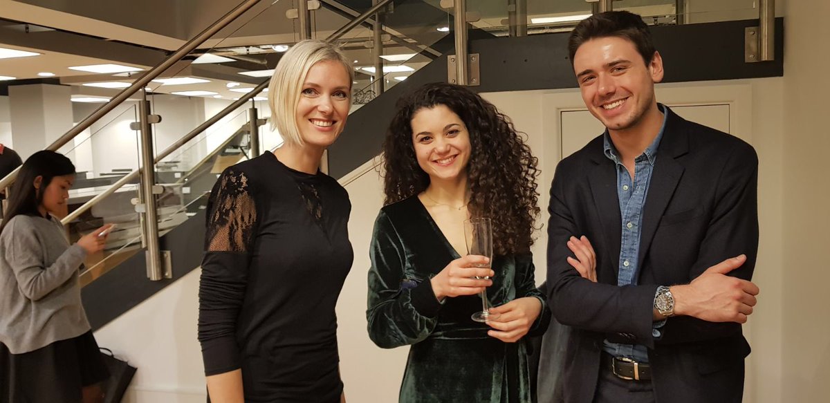 alinakmusic_'s tweet image. I had an wonderful time at the Piano day at Blüthners

Here I am alongside Pianist / Composer Marta Cascades Alimbau and Presenter / Composer Doug Cuadrado

#Composers #PianoDay #Blüthners #Classical #ClassicalCrossover