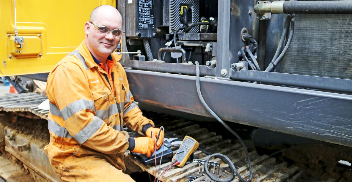 AmyMetcalfeIM's tweet photo. Find out what Stuart Smith thinks about working for @SMT_GB
https://t.co/An6rXRG3hT
#engineer #plantengineer #Construction #SMTGB #MechanicalEngineering https://t.co/GdHjeRGORt