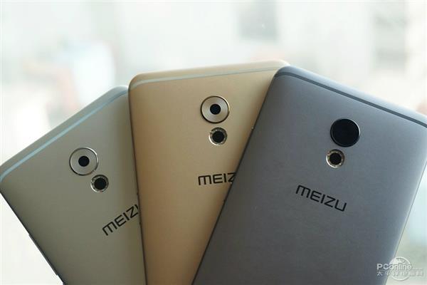 Gizchina's tweet photo. #AnTuTu #TopSmartphones #BestAndroidPhone #BestiPhone https://t.co/AtuuWALcVe https://t.co/nfPB53aS8O