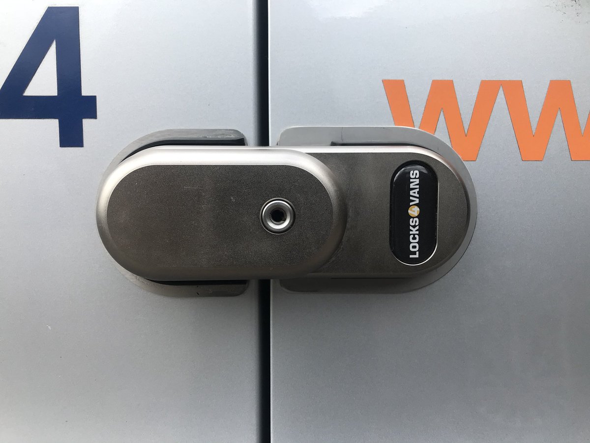 VehicleFit's tweet image. Transit Custom secured with #ultimateslamlock #hykee #replock and wiring mods to stop central locking attack @Autosparx @VansAttack @Locks4VansLtd @pbplumber @kev_south