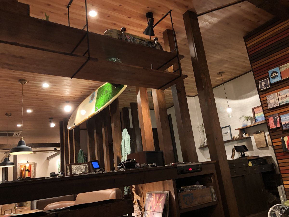薔薇と葡萄と黒板アートのひと 堺市 美容室souvenir黒田卓磨 今日は 初芝のあの店へ 薔薇と葡萄と黒板アートのひと 堺市 美容室souvenir黒田卓磨 今日は 初芝のあの店へ