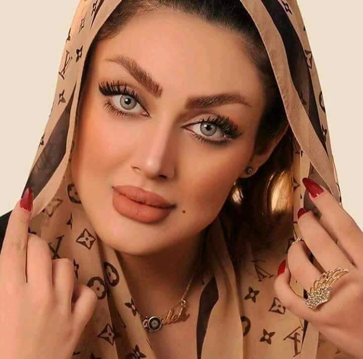 5CTCyv1jVUqd6Sc's tweet photo. بطلّي المعاتب يـ 'روحـي' 
      وتوبي من كلشي وتوّضي
لا 'الدنيا' ولا الوادم' 
         انه سالفتي ويـَ حظي https://t.co/BWZGsKFutM