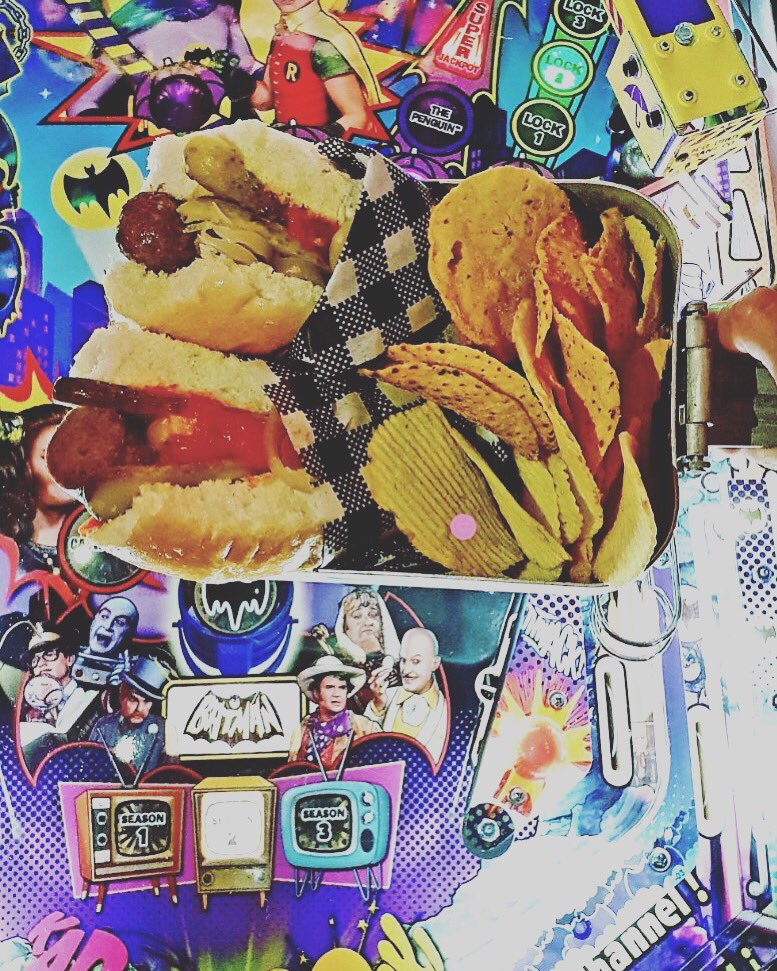 Hotdogs and pinball. What more could you want? #RetroGaming #RetroGames #food #hotdog #love #photonfluxnz