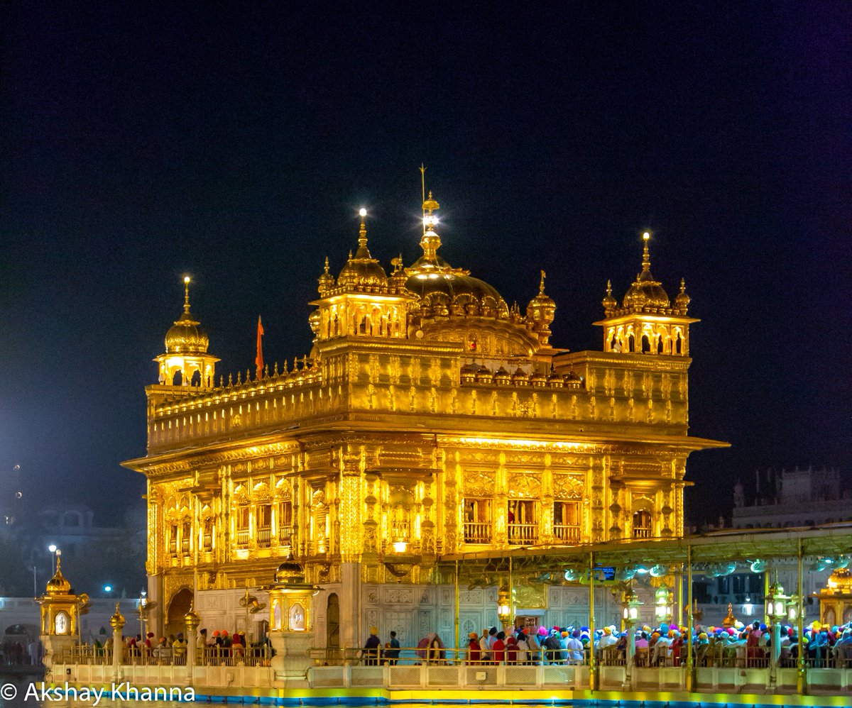 #GoldenTemple, #Amritsar. The temple’s dome is gilded with 750kgs of 24 carat #gold. At other places the temple has been coated (by hand) with 24 layers of #24caratgold. It is believed that the gold won’t wear off for at least 400 yrs.

#IncredibleIndia #photography #nikon #d3100